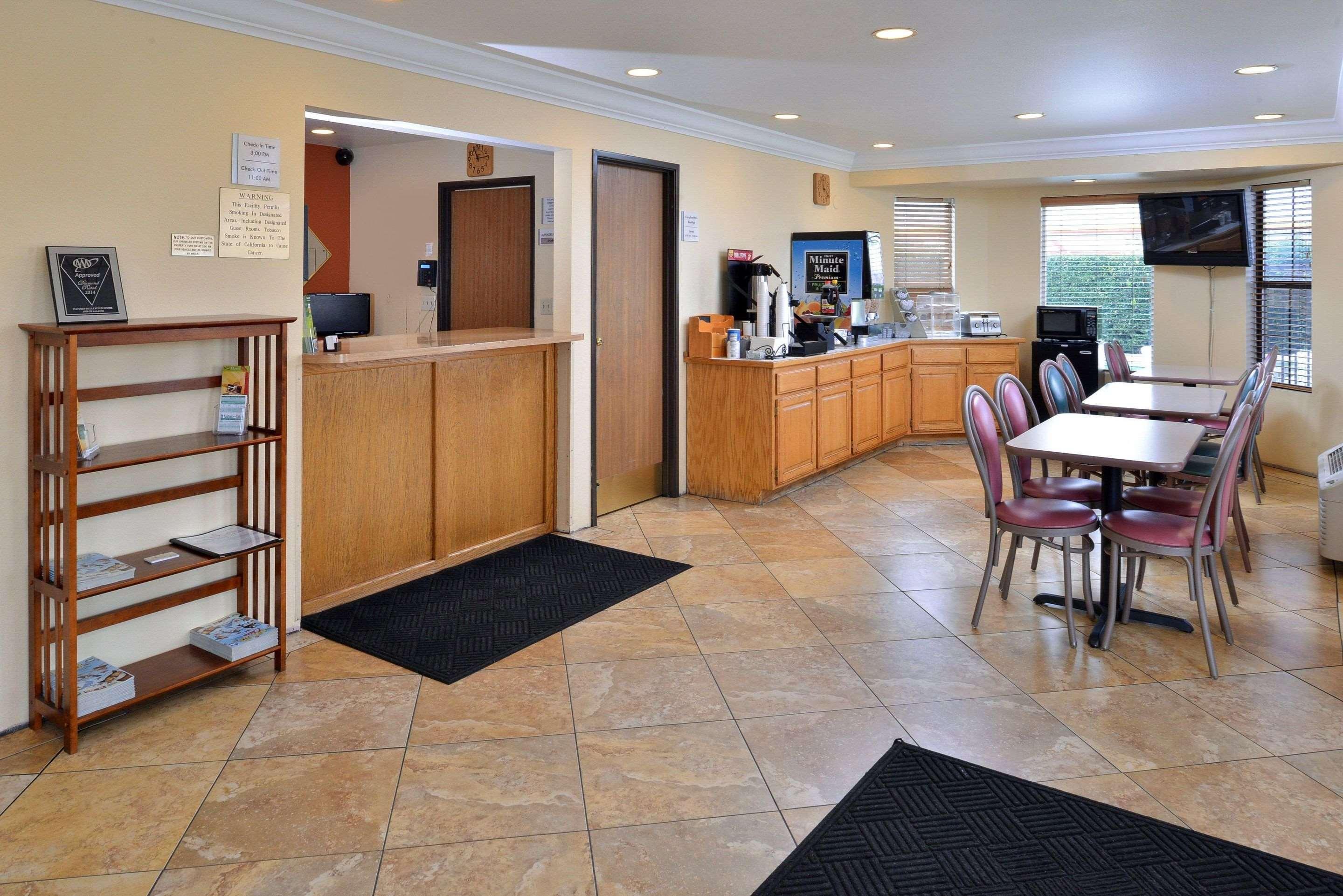 Econo Lodge Inn & Suites Corning Dış mekan fotoğraf